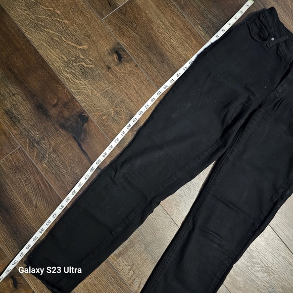 Paige Skinny Jeans 27 Black Denim Dark Wash Stretch 27 x 30 EUC - Picture 3 of 9